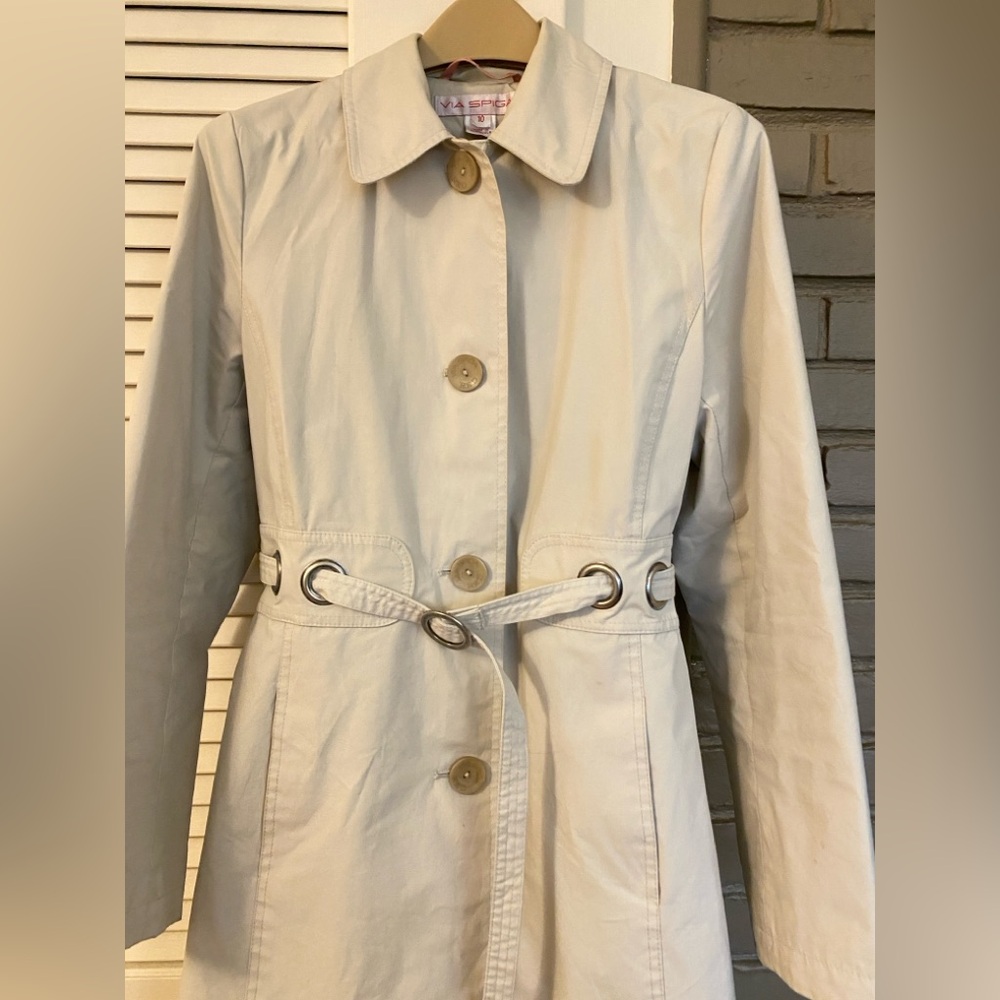 Via Spiga Light Cream Trench Coat with Waist Tie - Picture 2 of 7